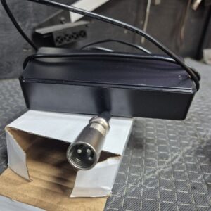 Lader 3 pins rond Type 3 36V 2A